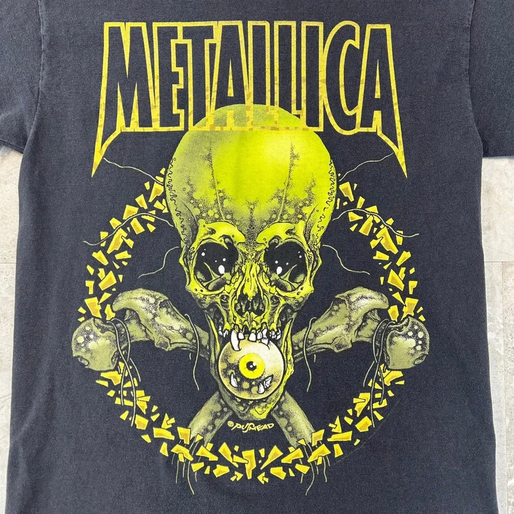 Vintage Metallica Graphic Tee Mens Small No Leaf Clover Band Shirt Black Y2K